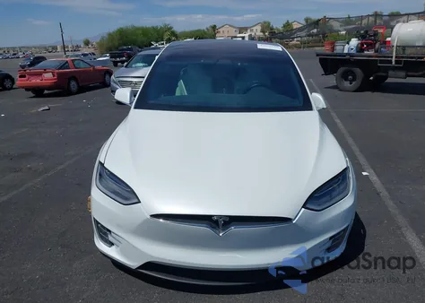 2017 Tesla Model X 100D/75D/90D из США, поврежденный, VIN 5YJXCDE2XHF076555